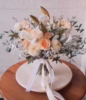 Wedding Bouquet Fresh (Free Boutonniere)