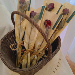 Single Dried Rose Bouquet